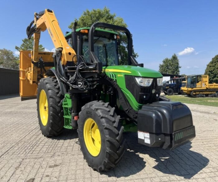 2018 JOHN DEERE 6120M