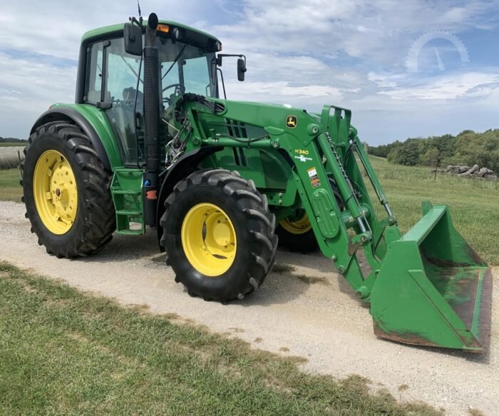 2015 JOHN DEERE 6125M