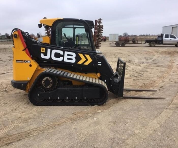 2018 JCB 3TS-8T