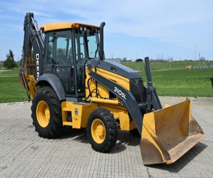 2015 JOHN DEERE 310SL