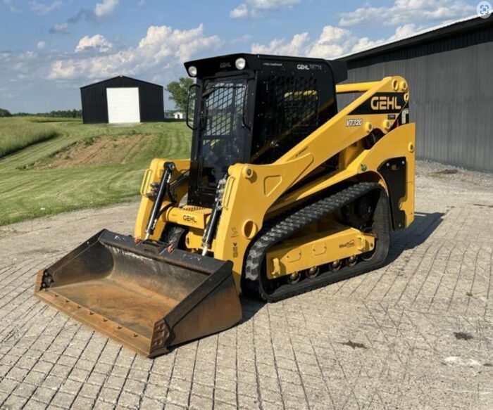 2021 GEHL VT320